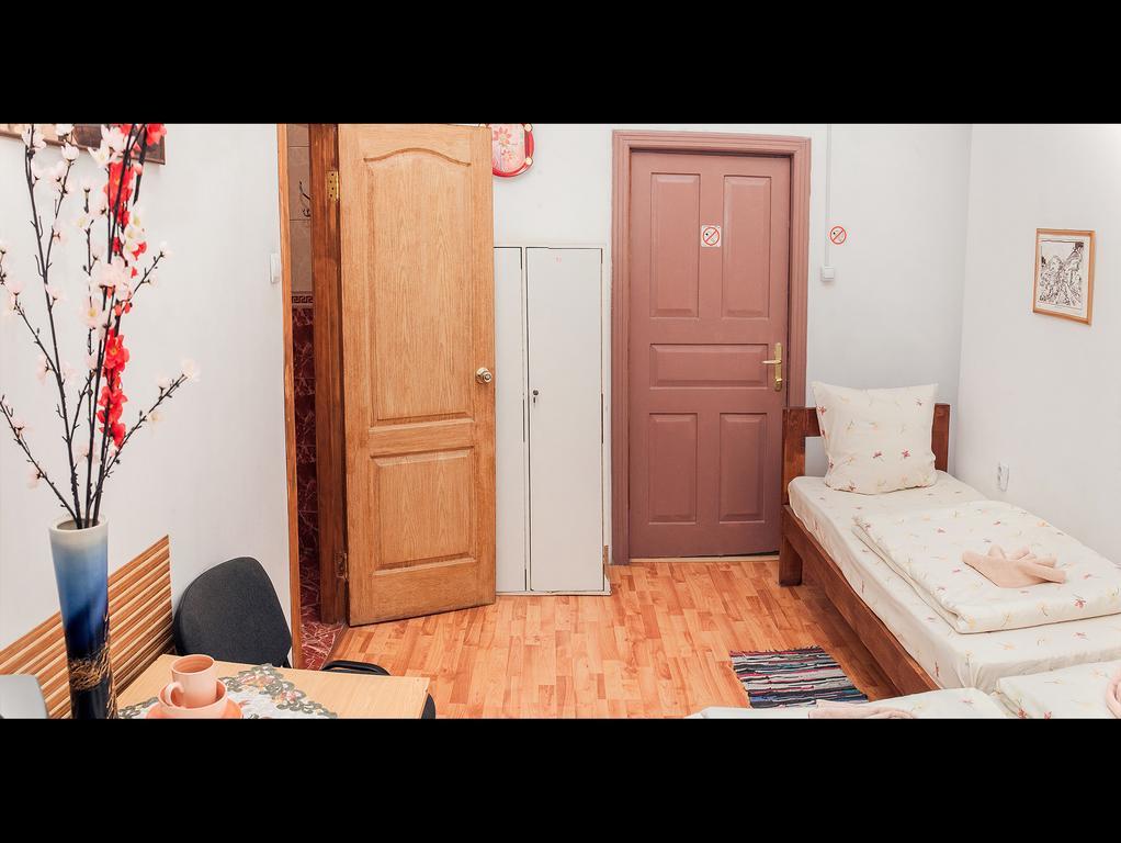 Apple Hostel Lemberg Zimmer foto