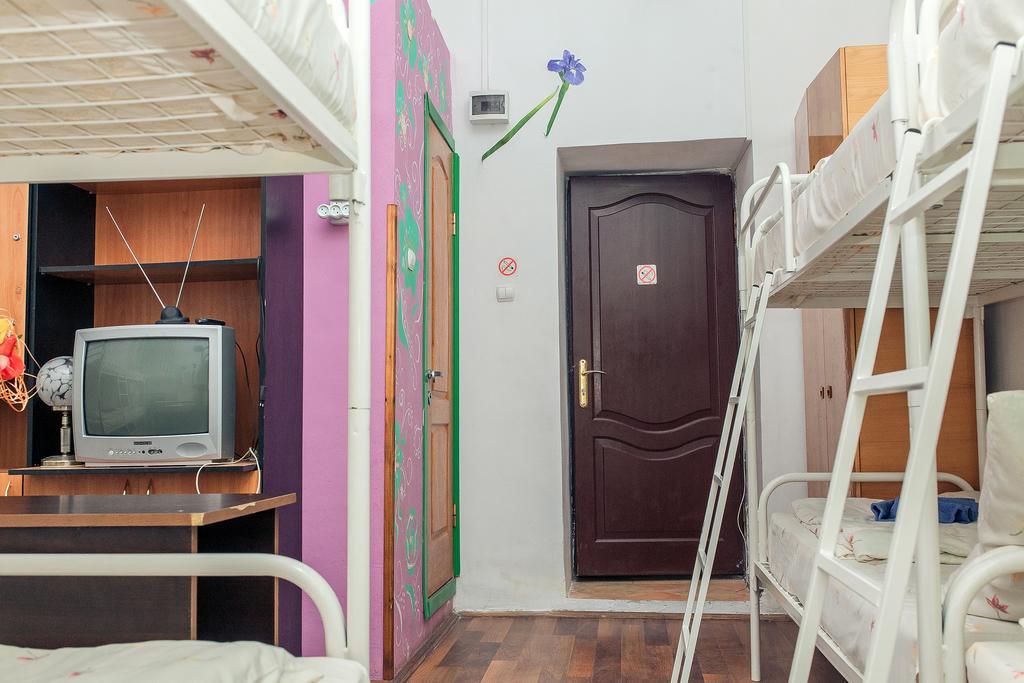 Apple Hostel Lemberg Zimmer foto