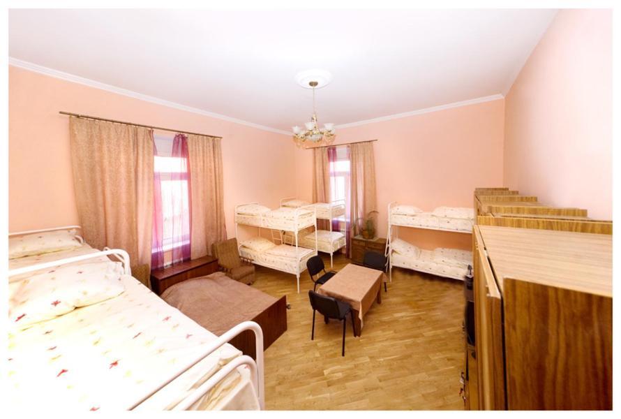 Apple Hostel Lemberg Zimmer foto